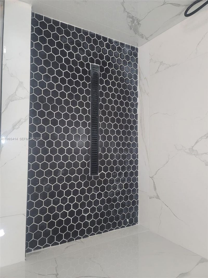 266 NE 162nd St, Miami, FL 33162 Photo