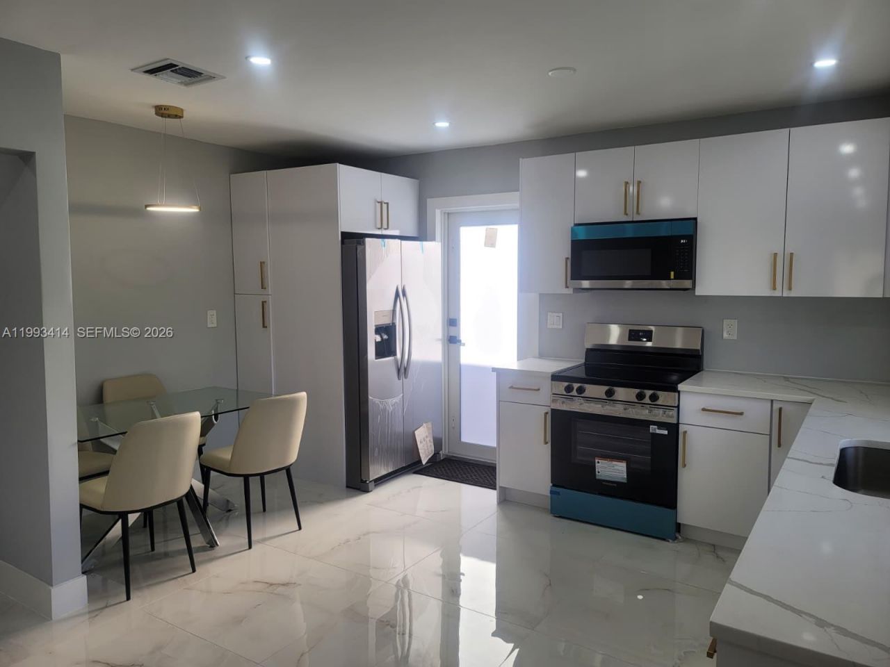 266 NE 162nd St, Miami, FL 33162 Photo