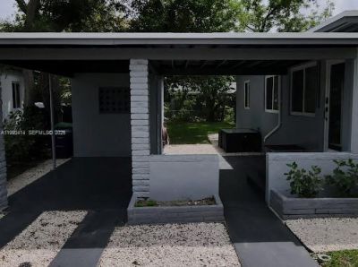 266 NE 162nd St , Miami, FL 33162 Photo