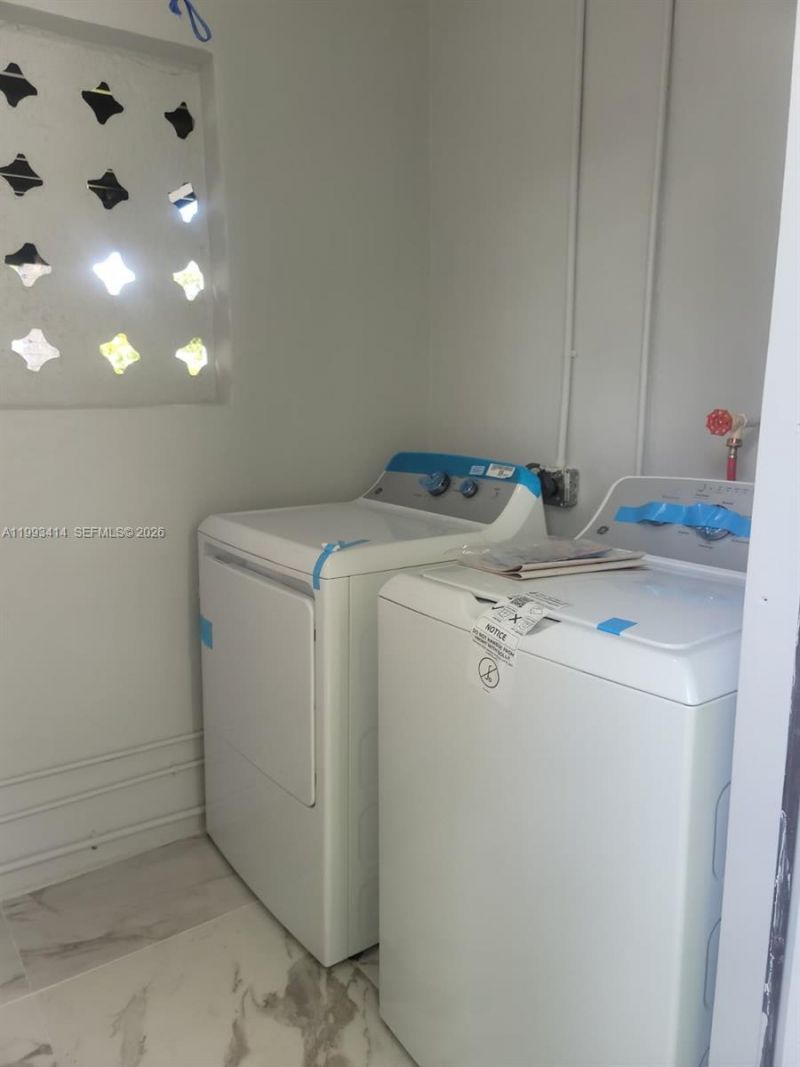 266 NE 162nd St, Miami, FL 33162 Photo