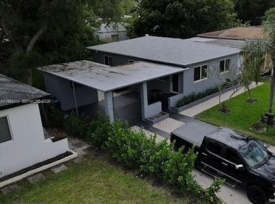 266 NE 162nd St , Miami, FL 33162 Photo