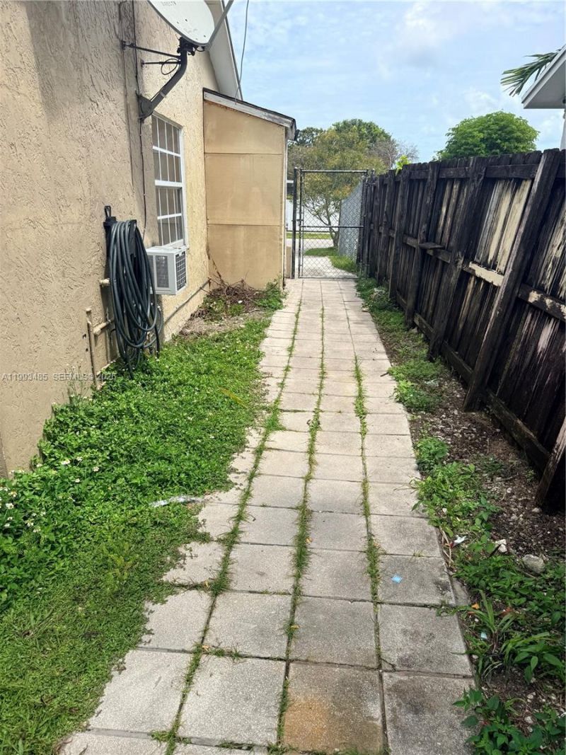 26468 SW 123rd Pl, Unit N/A, Homestead, FL 33032 Photo