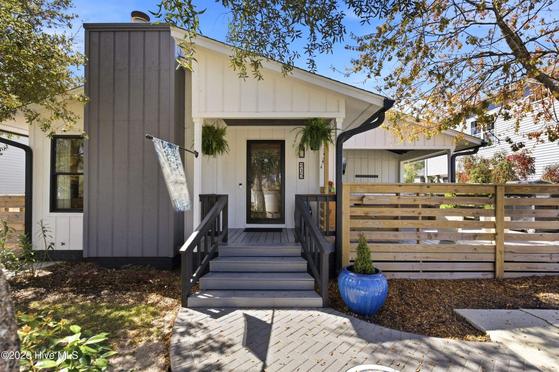 215 NE 52nd Street, Oak Island, NC 28465 Main Photo