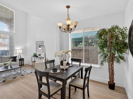 9475 Winding River Way, Elk Grove, CA 95624 Photo