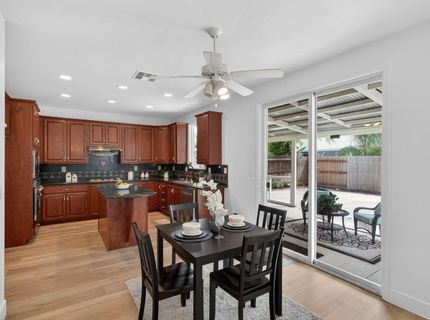 9475 Winding River Way, Elk Grove, CA 95624 Photo