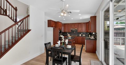 9475 Winding River Way, Elk Grove, CA 95624 Photo