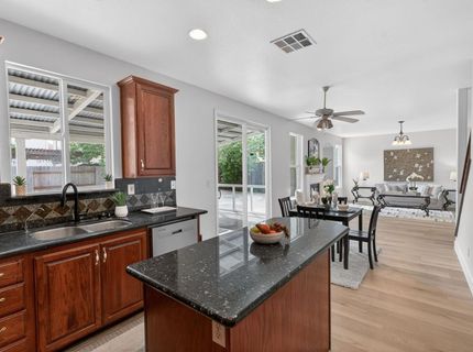 9475 Winding River Way, Elk Grove, CA 95624 Photo