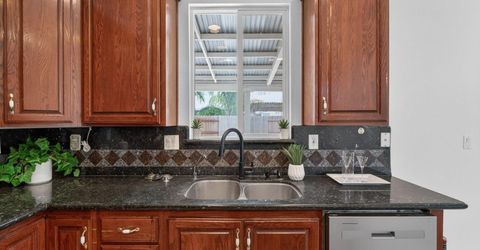 9475 Winding River Way, Elk Grove, CA 95624 Photo