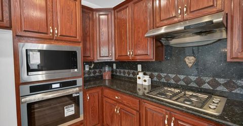 9475 Winding River Way, Elk Grove, CA 95624 Photo