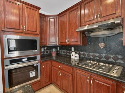 9475 Winding River Way, Elk Grove, CA 95624 Photo