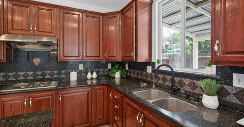 9475 Winding River Way, Elk Grove, CA 95624 Photo