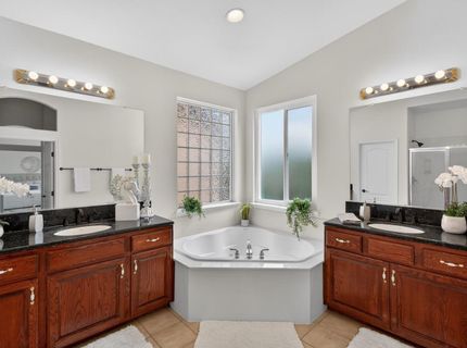 9475 Winding River Way, Elk Grove, CA 95624 Photo