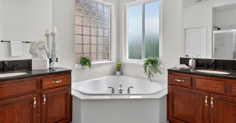 9475 Winding River Way, Elk Grove, CA 95624 Photo