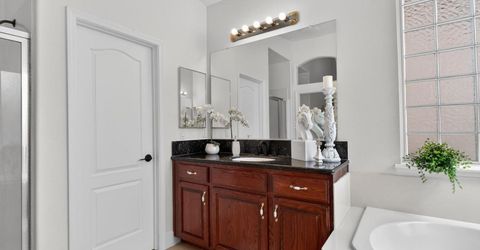 9475 Winding River Way, Elk Grove, CA 95624 Photo