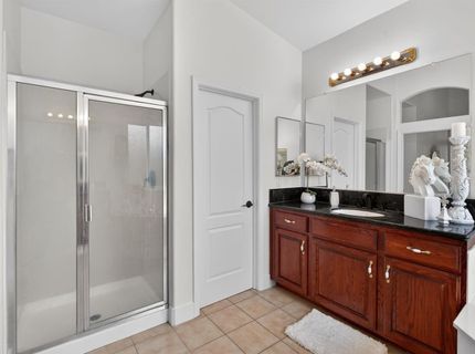 9475 Winding River Way, Elk Grove, CA 95624 Photo