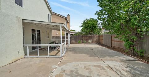9475 Winding River Way, Elk Grove, CA 95624 Photo