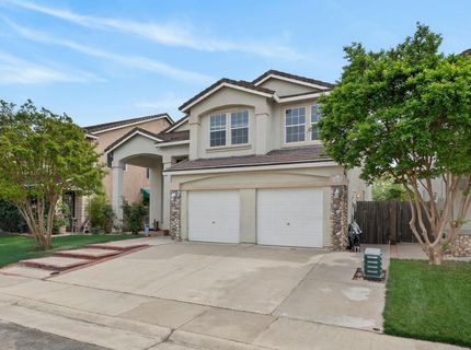 9475 Winding River Way, Elk Grove, CA 95624 Photo