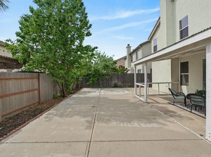 9475 Winding River Way, Elk Grove, CA 95624 Photo