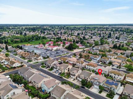 9475 Winding River Way, Elk Grove, CA 95624 Photo