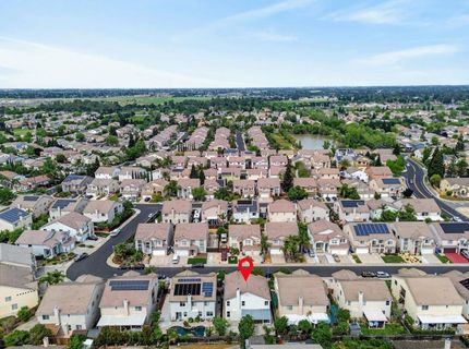 9475 Winding River Way, Elk Grove, CA 95624 Photo