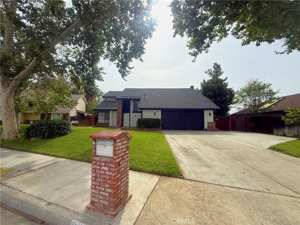 3898 Middleton Place, Riverside, CA 92505