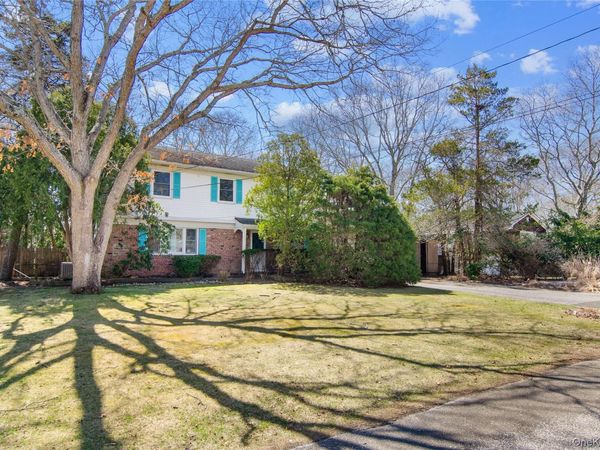 26 Lovell Road , Hampton Bays, NY 11946