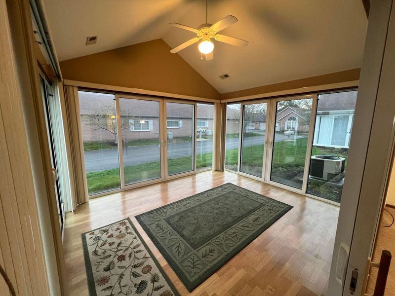 2465 Meadow Glade Drive, Unit 26, Hilliard, OH 43026 Photo 16