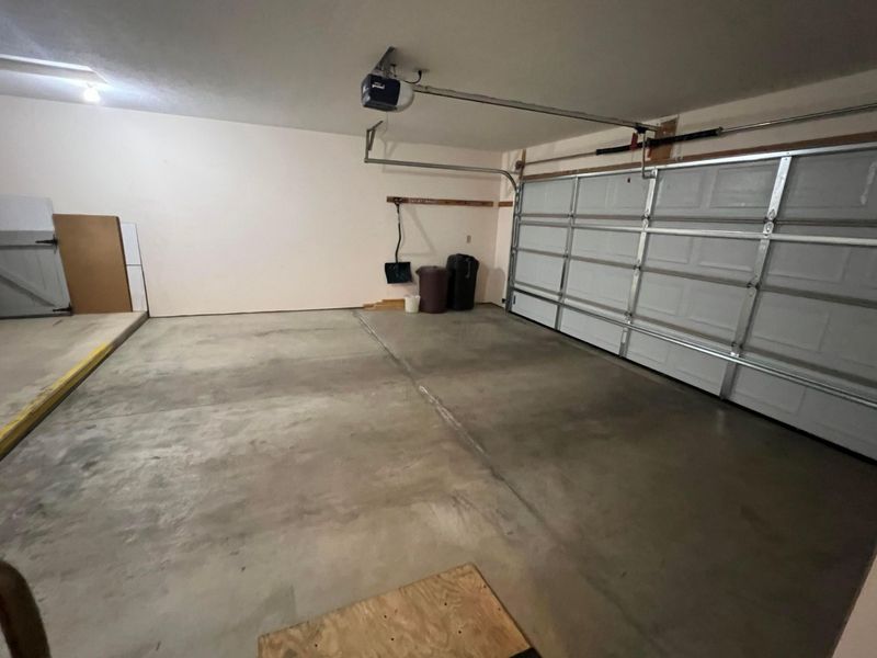 2465 Meadow Glade Drive, Unit 26, Hilliard, OH 43026 Photo 22