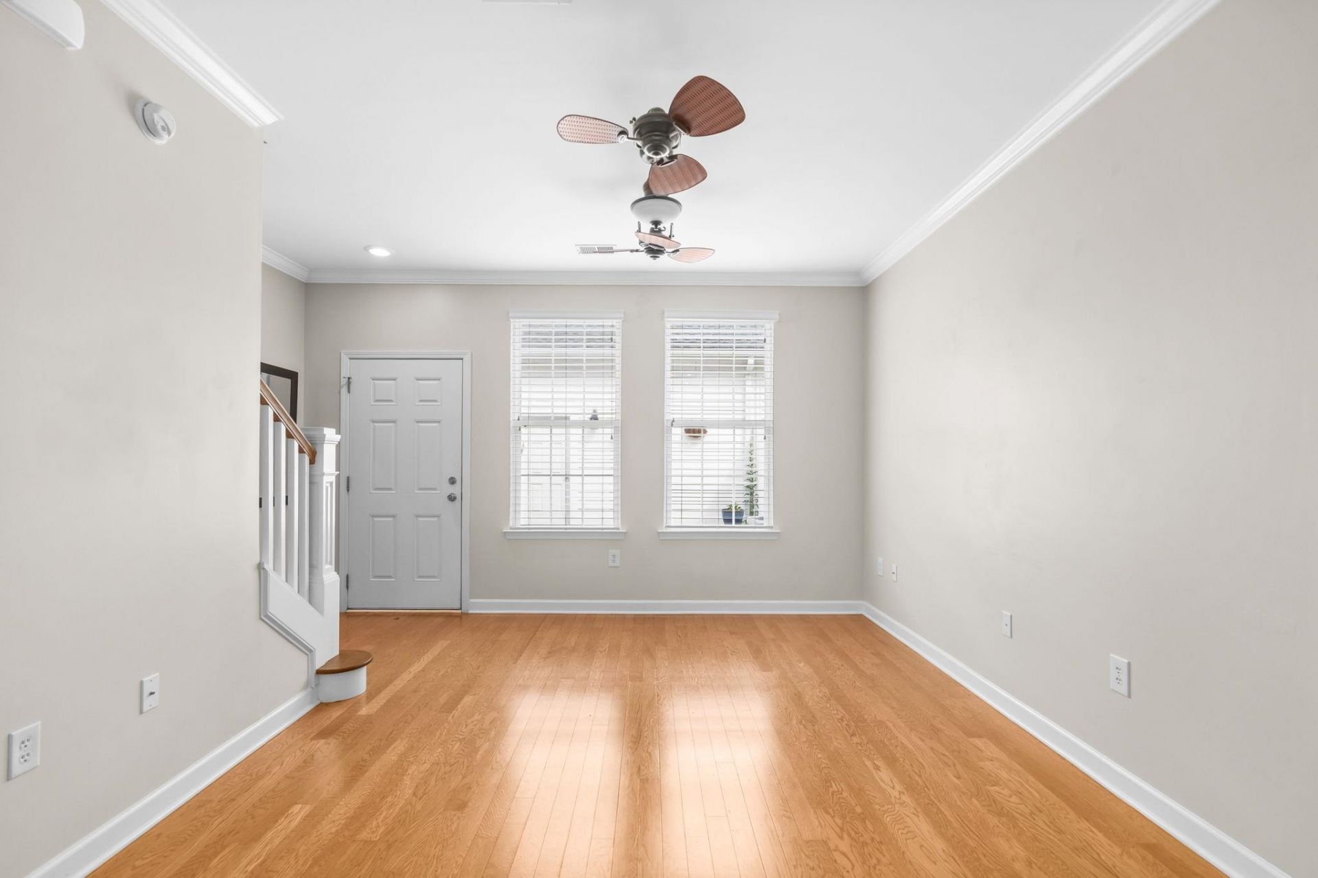 3560 Alexandria Ave. Photo 12