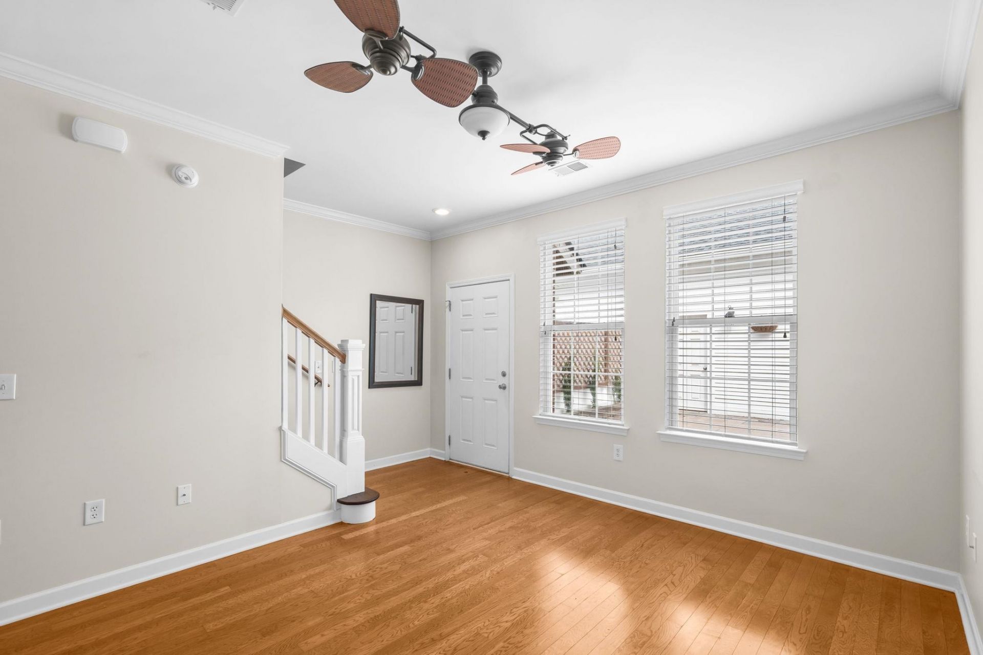 3560 Alexandria Ave. Photo 14