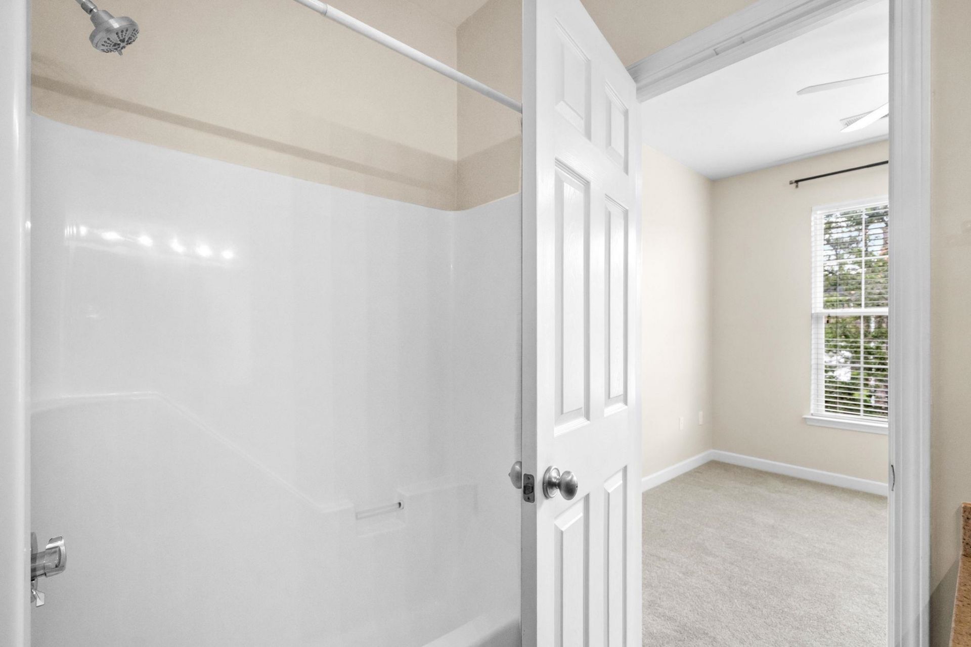 3560 Alexandria Ave. Photo 25