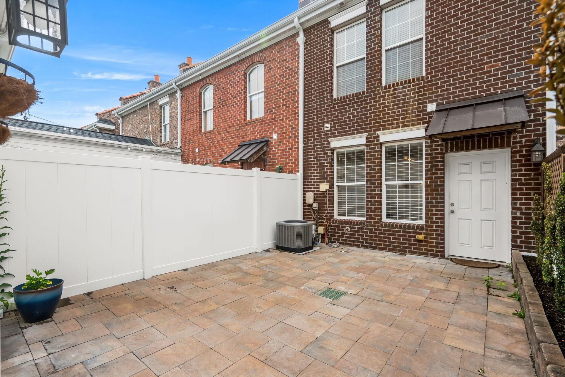 3560 Alexandria Ave. Photo 33