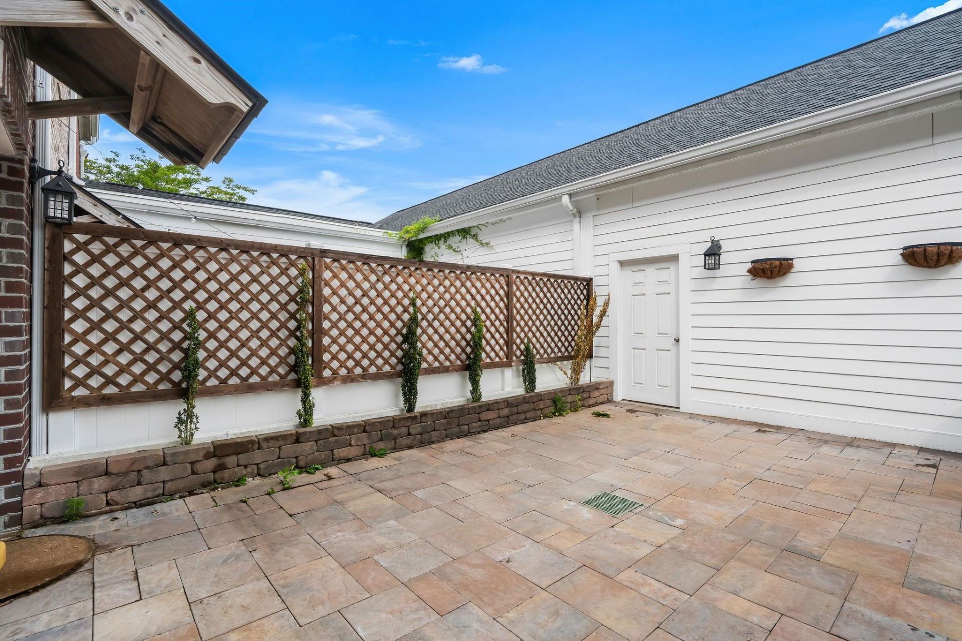 3560 Alexandria Ave. Photo 4