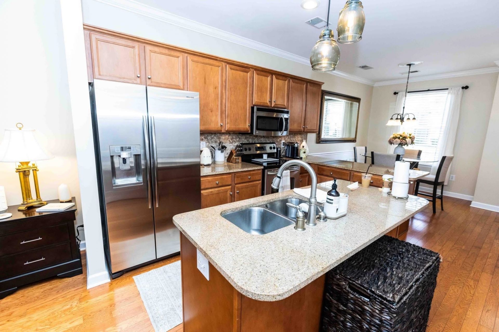 3560 Alexandria Ave. Photo 6