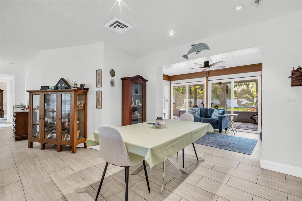 2796 Forest Parkway S, Largo, FL 33771 Photo