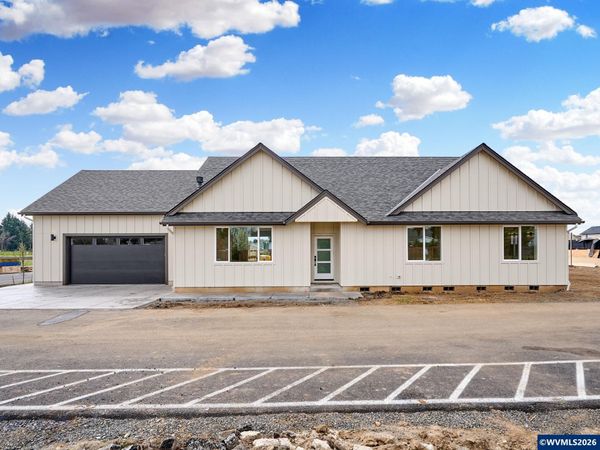 1281 Brown St, Woodburn, OR 97071