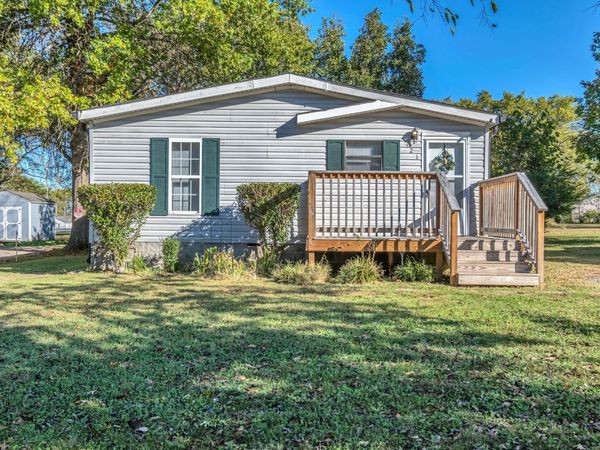 421 Hobbs Ave , Lebanon, TN 37087