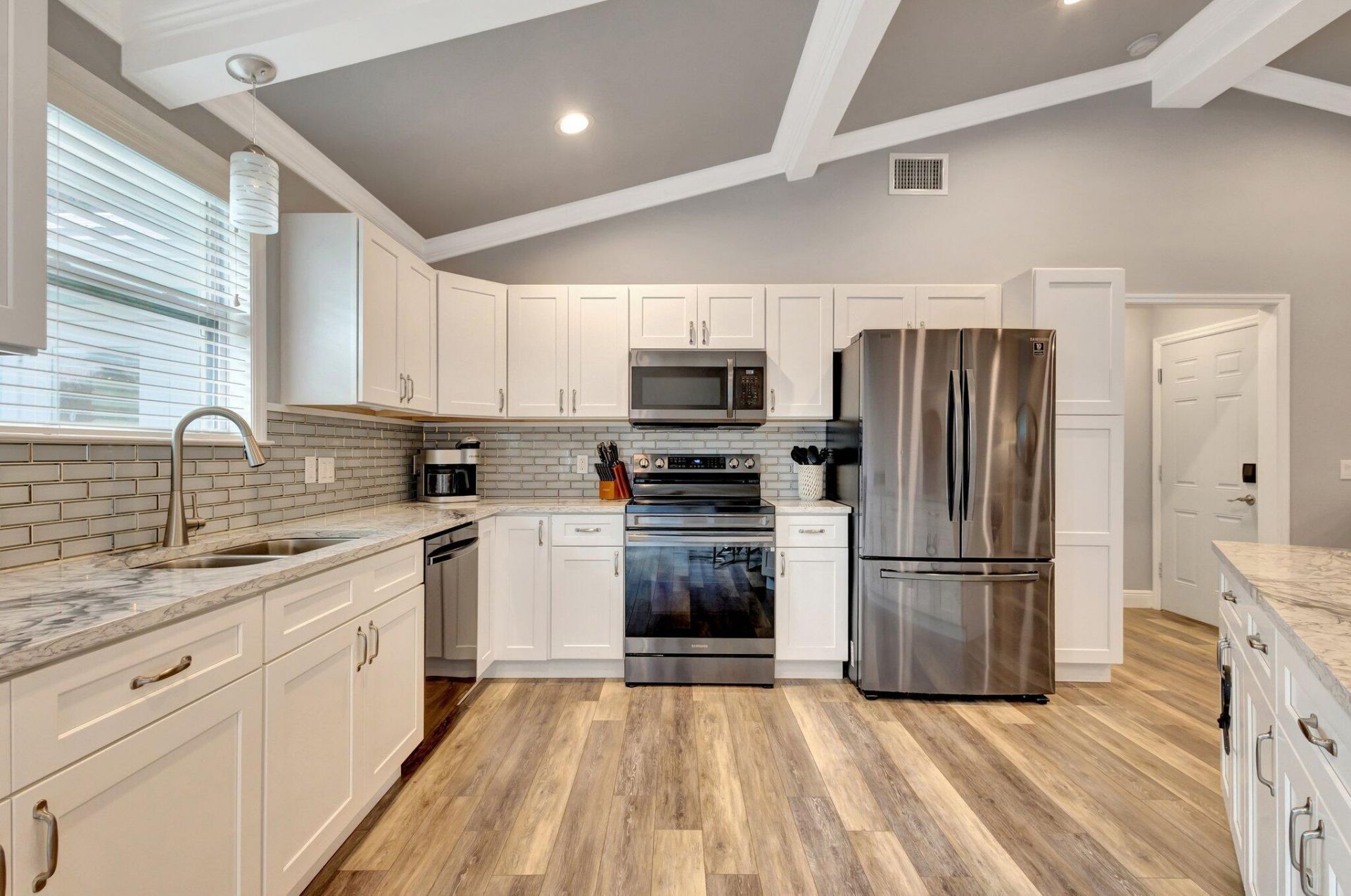 10600 SE Gomez Avenue, Hobe Sound, FL 33455 Photo