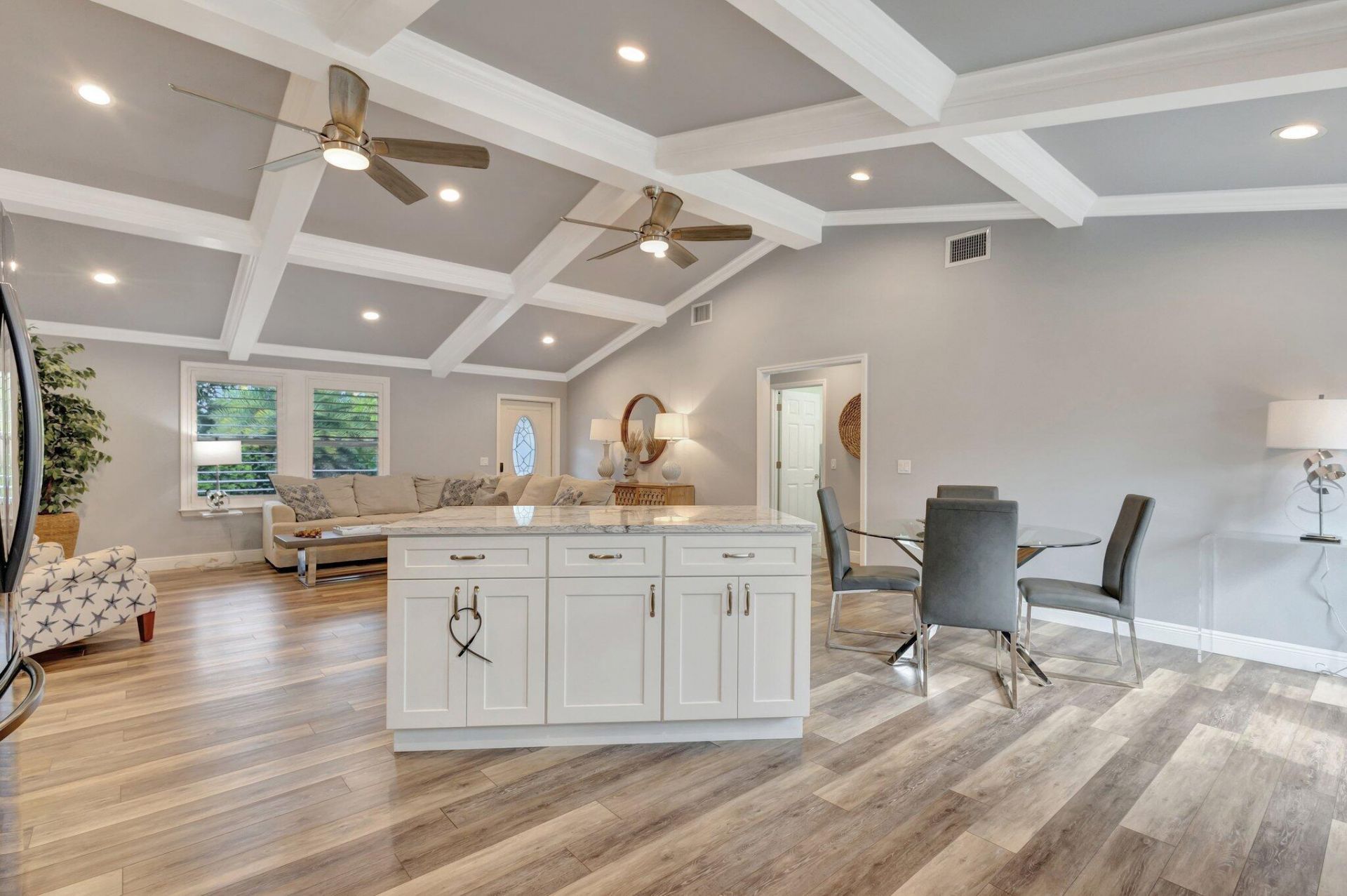 10600 SE Gomez Avenue, Hobe Sound, FL 33455 Photo