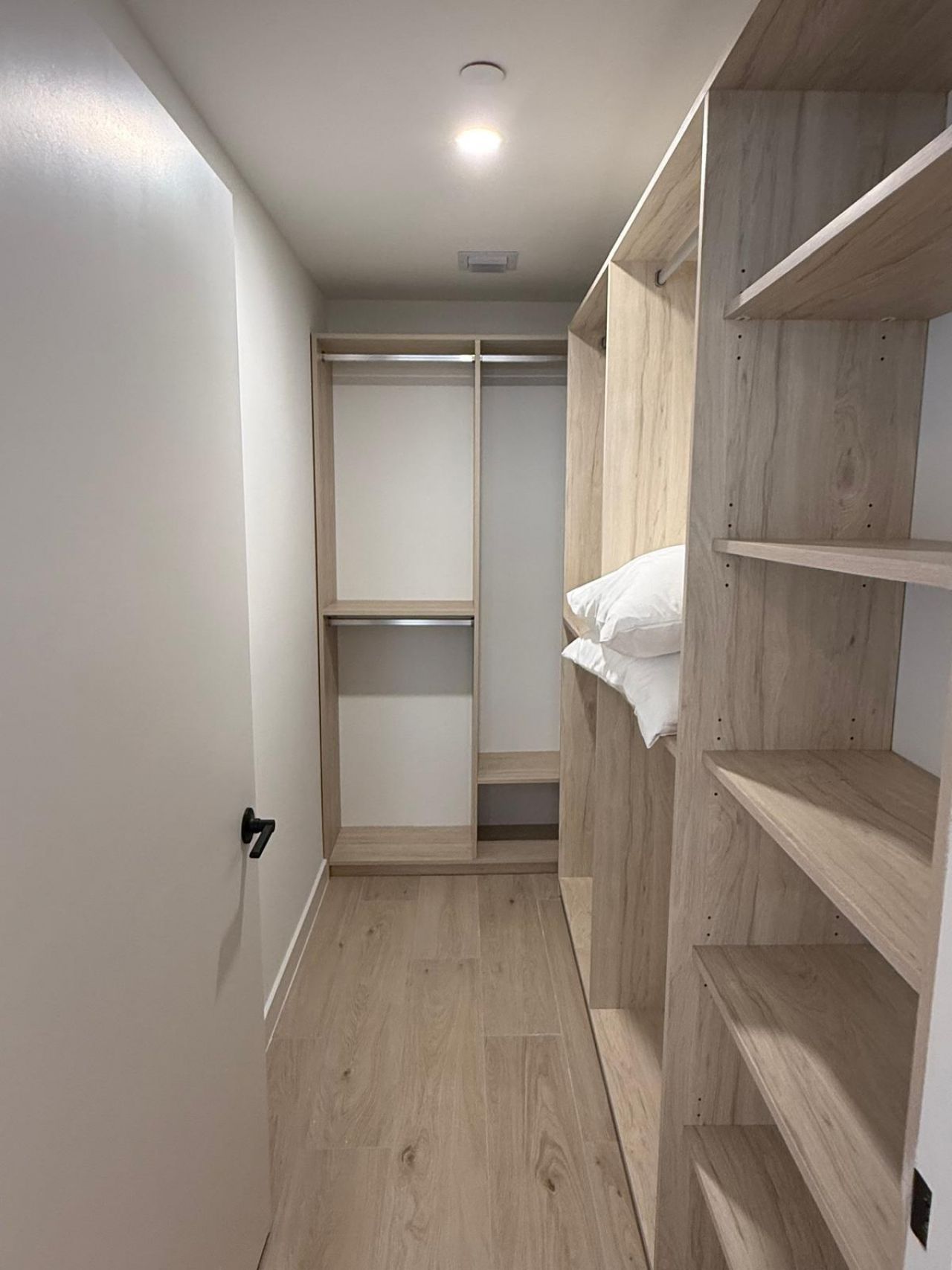 225 N Miami Avenue, Unit 910, Miami, FL 33128 Photo