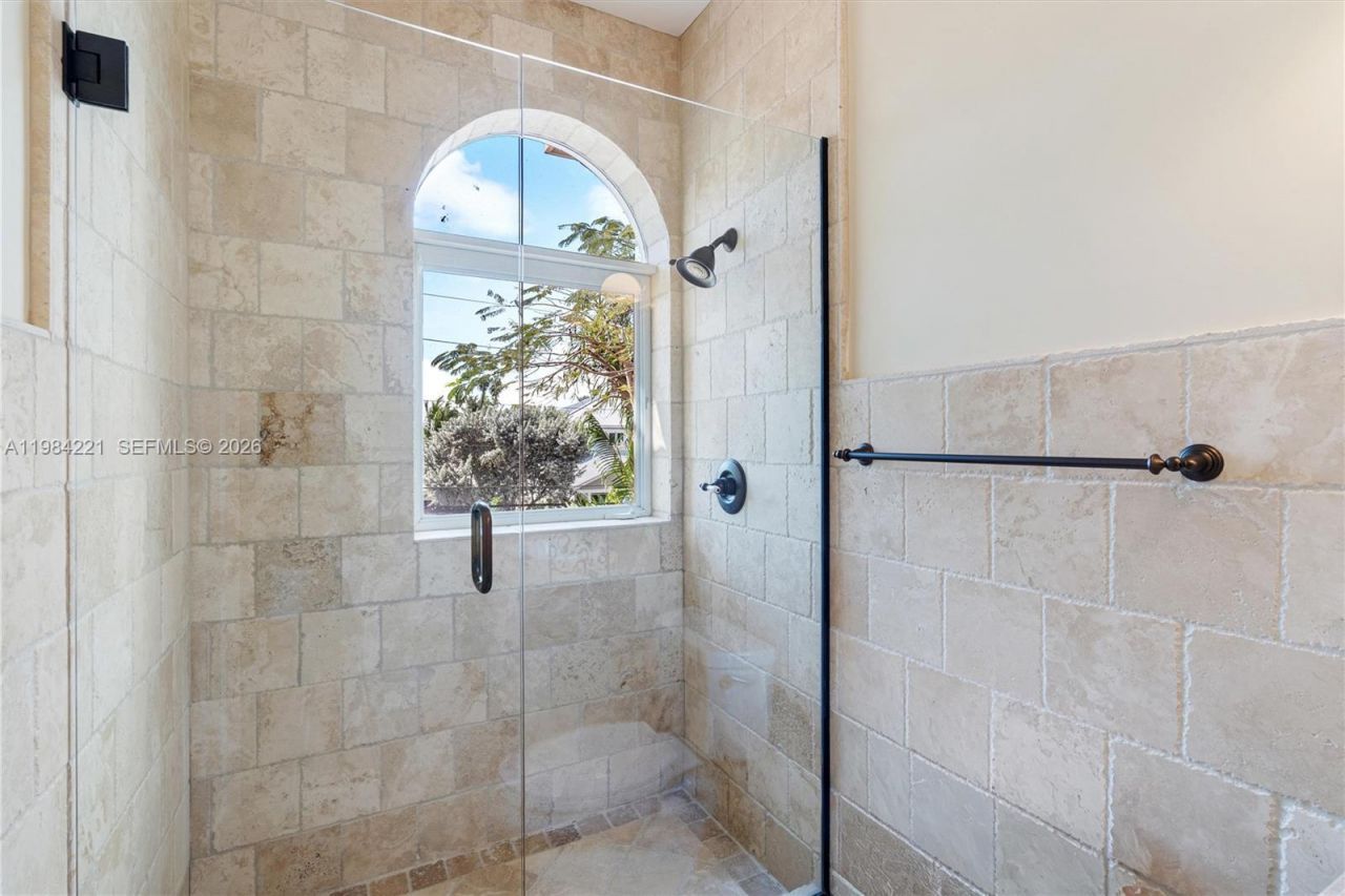 1701 SE 10th St, Fort Lauderdale, FL 33316 Photo