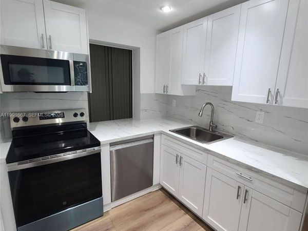 17570 Atlantic Blvd , Unit 501, Sunny Isles Beach, FL 33160