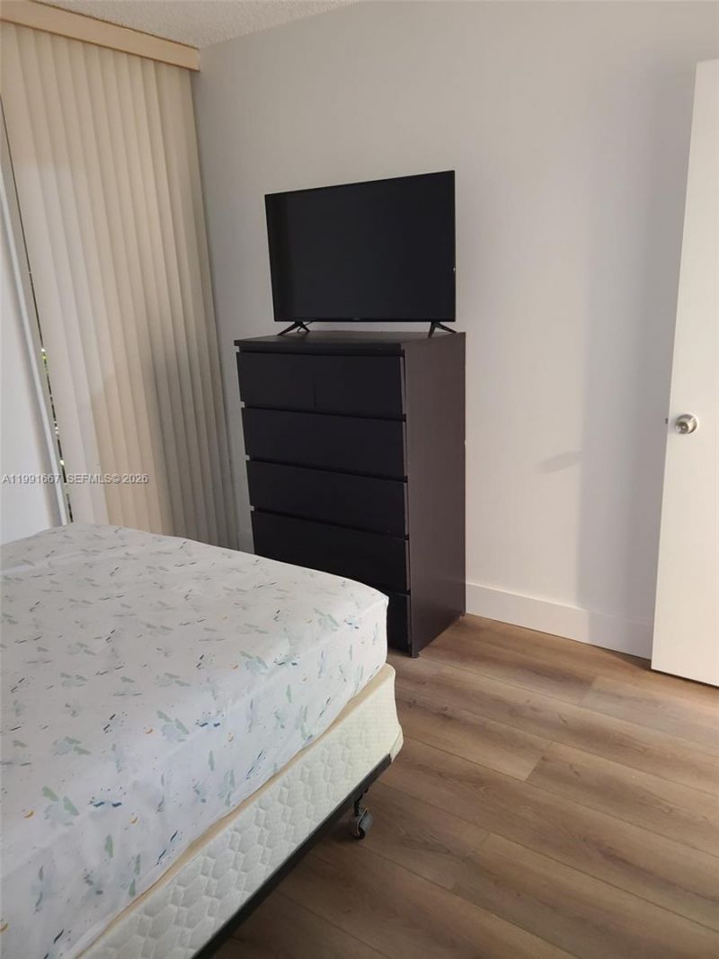 17570 Atlantic Blvd , Unit 501, Sunny Isles Beach, FL 33160 Photo