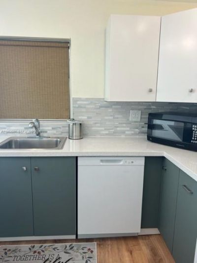 7900 Tatum Waterway Dr , Unit 503, Miami Beach, FL 33141 Photo