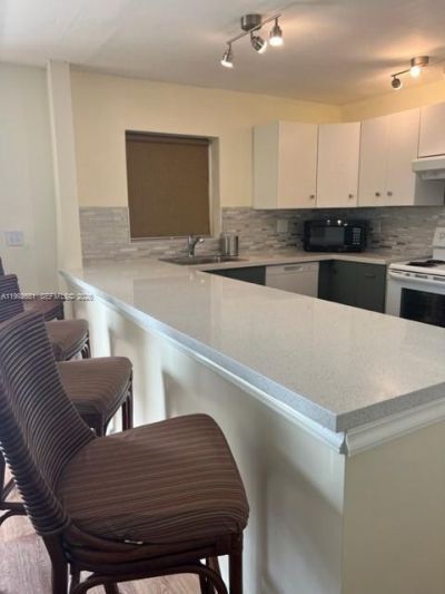 7900 Tatum Waterway Dr , Unit 503, Miami Beach, FL 33141 Photo