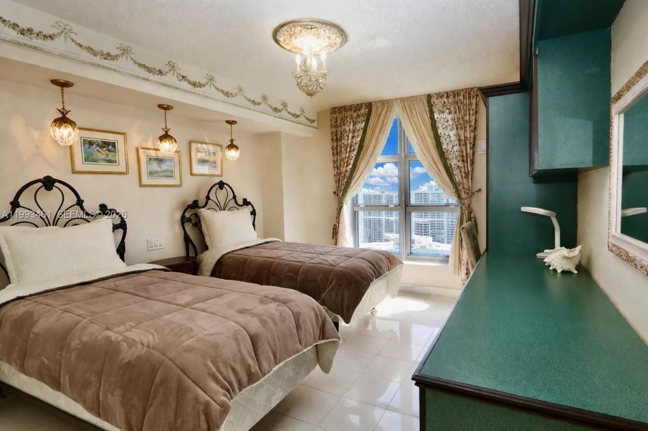 3530 Mystic Pointe Dr , Unit 2915, Aventura, FL 33180 Photo