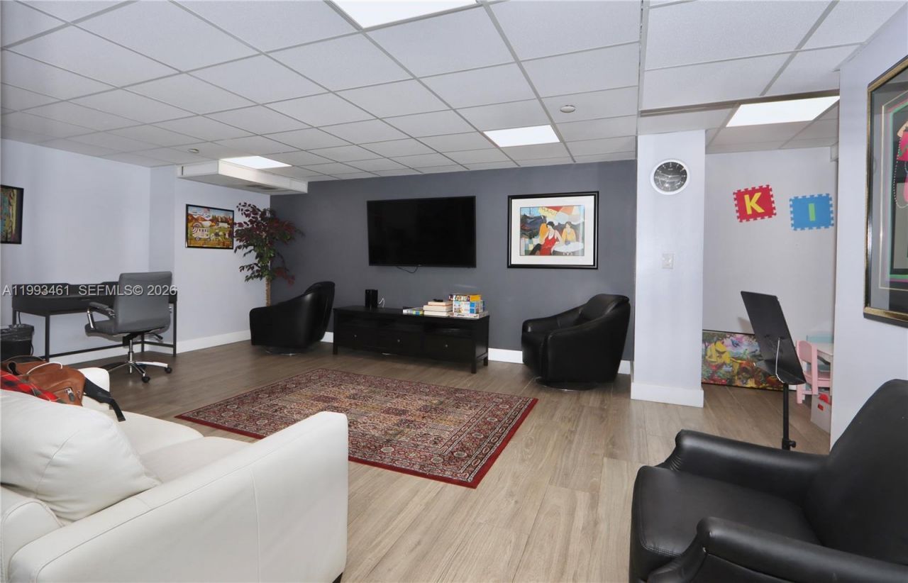 3530 Mystic Pointe Dr , Unit 2915, Aventura, FL 33180 Photo