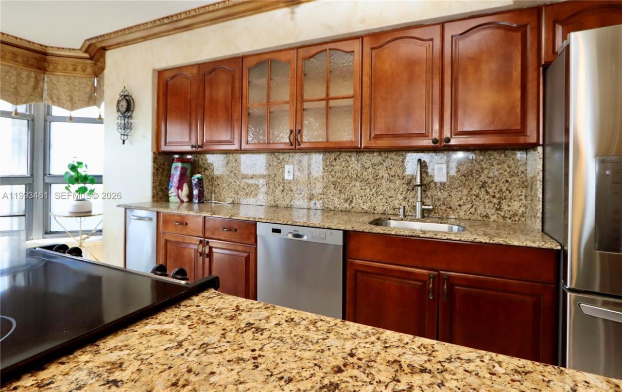 3530 Mystic Pointe Dr , Unit 2915, Aventura, FL 33180 Photo