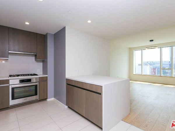 889 S Francisco Street , Unit 2401, Los Angeles, CA 90017