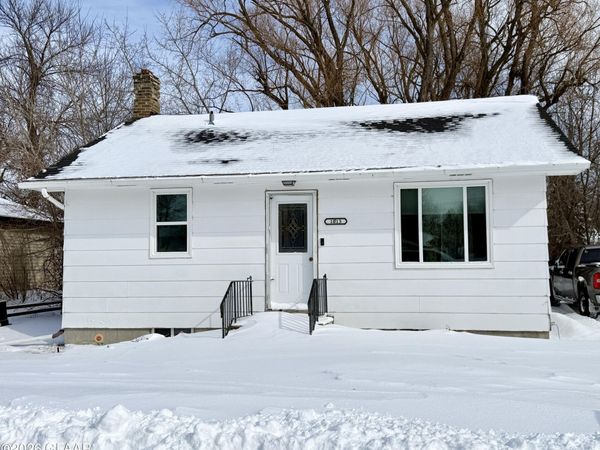 1013 8TH Street , Langdon, ND 58249